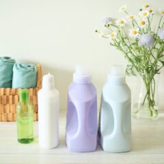 服についた血の落とし方は？応急処置・時間が経った時の解決法を解説